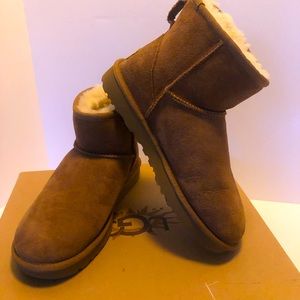 UGG
Women's Brown Classic Mini Ii boot